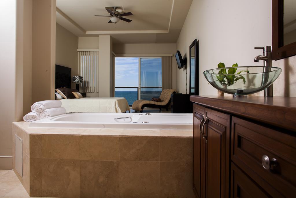 Playa Bonita Luxury Suites Rosarito Room photo